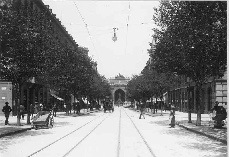 Bahnhofstrasse, Alfred Escher-Denkmal